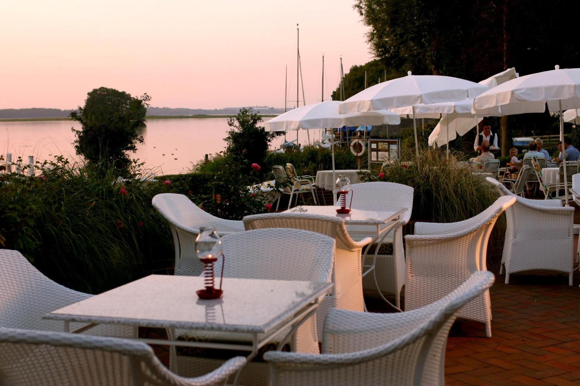 Strauers Hotel Am See Bosau المظهر الخارجي الصورة