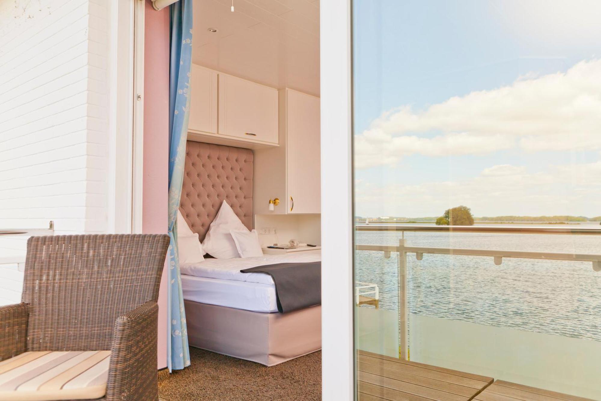 Strauers Hotel Am See Bosau المظهر الخارجي الصورة