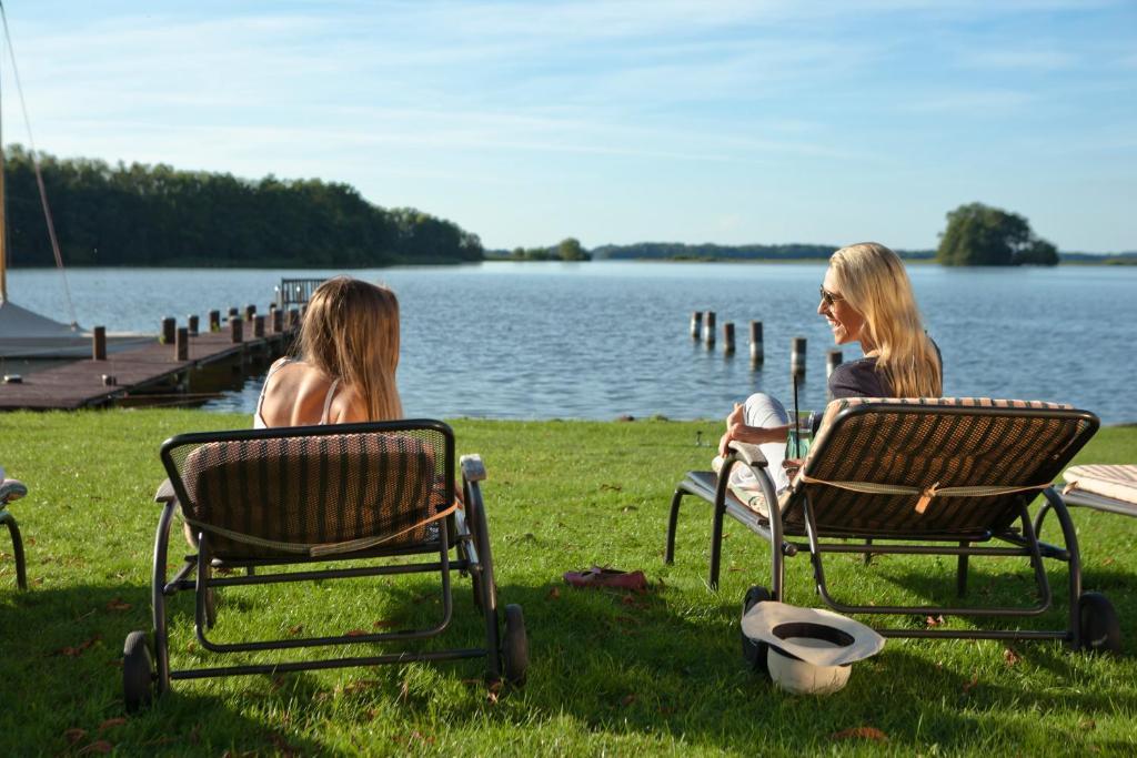 Strauers Hotel Am See Bosau المظهر الخارجي الصورة